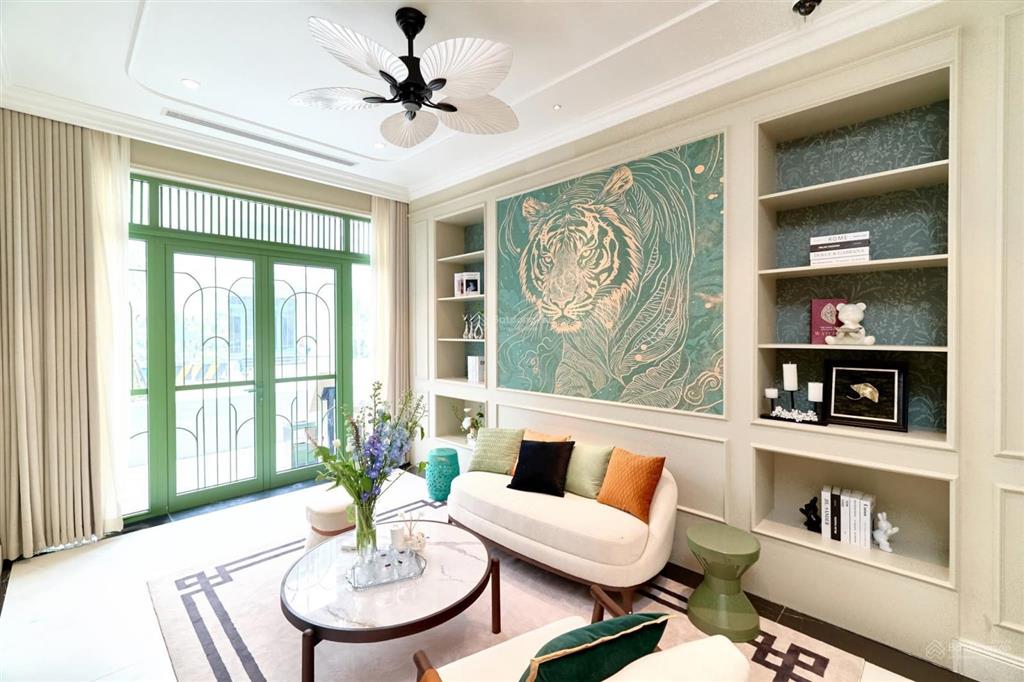 Căn liền kề diện tích 60m2 | trước cửa là công viên | 3,5 tầng 1 hầm | giá nhỉnh 6,3 tỷ