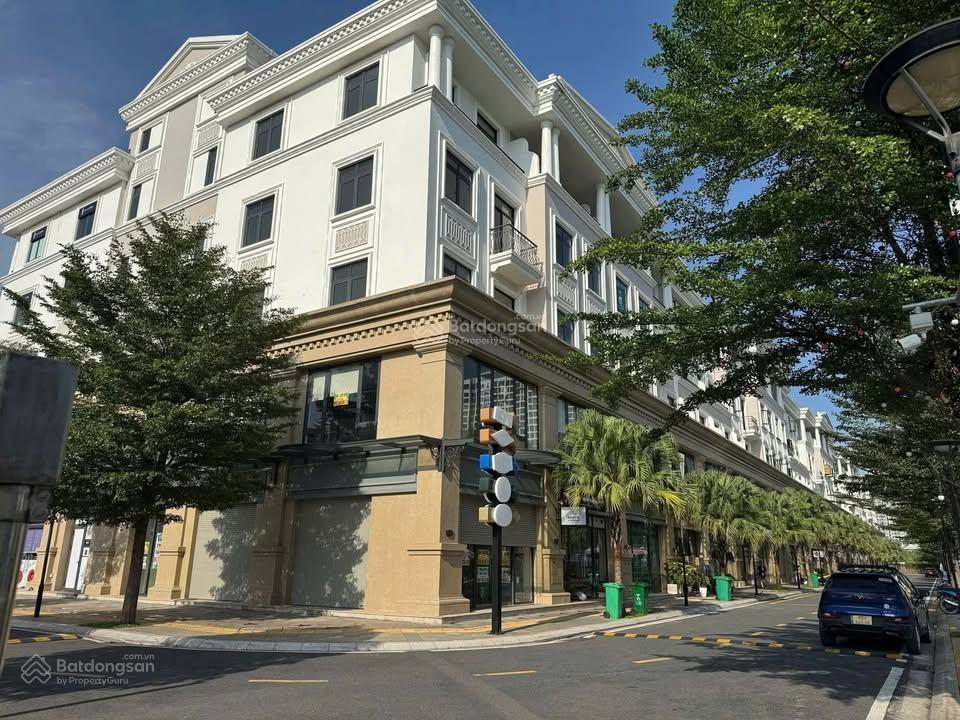 Gấp 152m2 giá 28,7 tỷ có sổ, mặt tiền nxlp khu nhà phố vinhomes grand park, xây 5 tầng