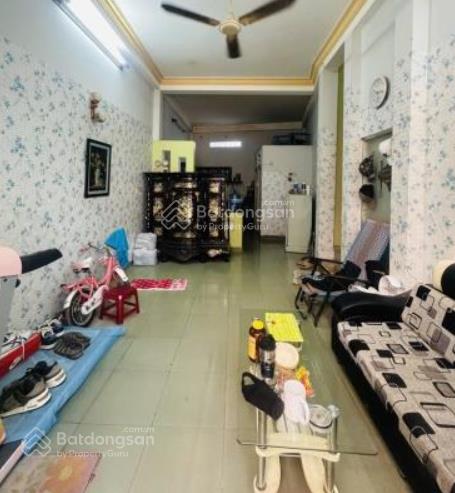 Chính chủ bán nhà mặt tiền hẻm nguyễn trọng tuyển p8 phú nhuận 3 tầng st có hhmg 1%