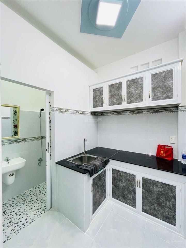 Cách hxh 30m  3tỷ  sân để xe máy trước nhà  gò vấp