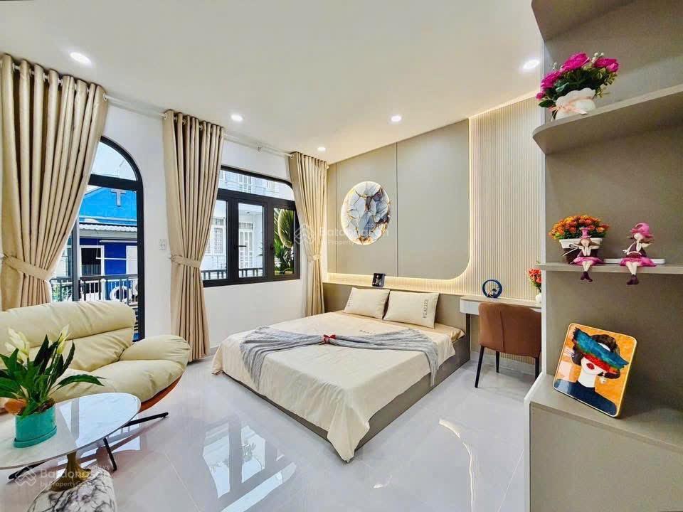 Xe tải đậu cửa  4 tầng  4x15  nguyễn tư giản  gv  hơn 8đ