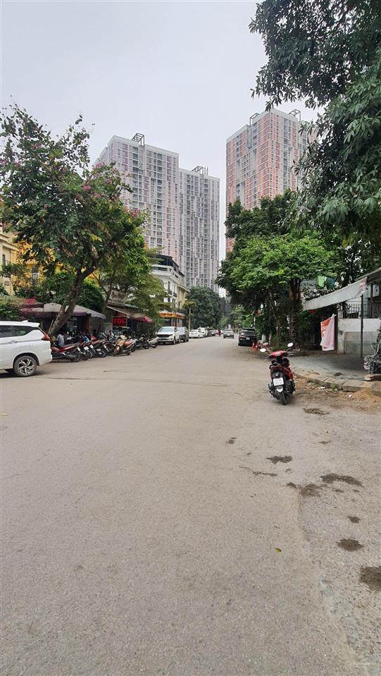 Cho thuê biệt thự văn khê lô góc mt 25m kd đỉnh
