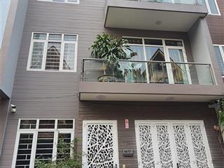 Bán nhà 320m2, 5 tầng trung tâm cẩm phả.  0984 524 ***