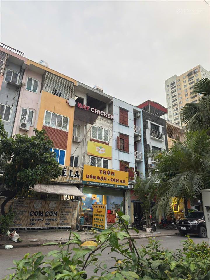 Cho thuê liền kề văn khê, đường 17m kinh doanh sầm uất.  0984 524 ***
