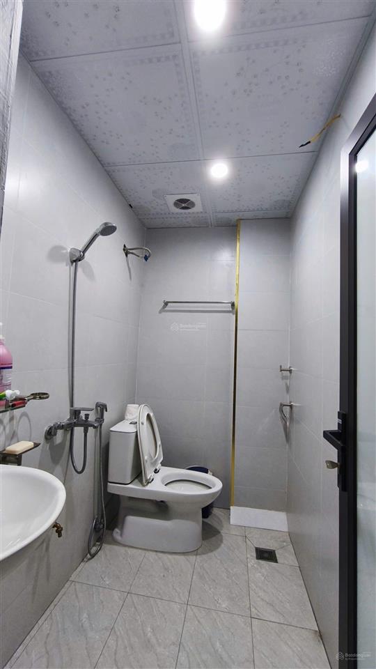 Bán nhà 6 tầng thang máy lô góc vx 33 m2 5.9 tỷ ngõ thông kinh doanh đỉnh 0984 524 ***