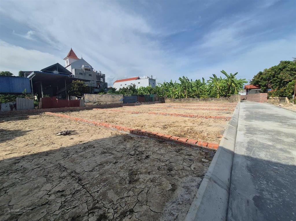Có lô đất hợp thành chính chủ tôi cần bán, tiện ích ngập tràn, ở hay đầu tư đều hợp lý chỉ 435tr.