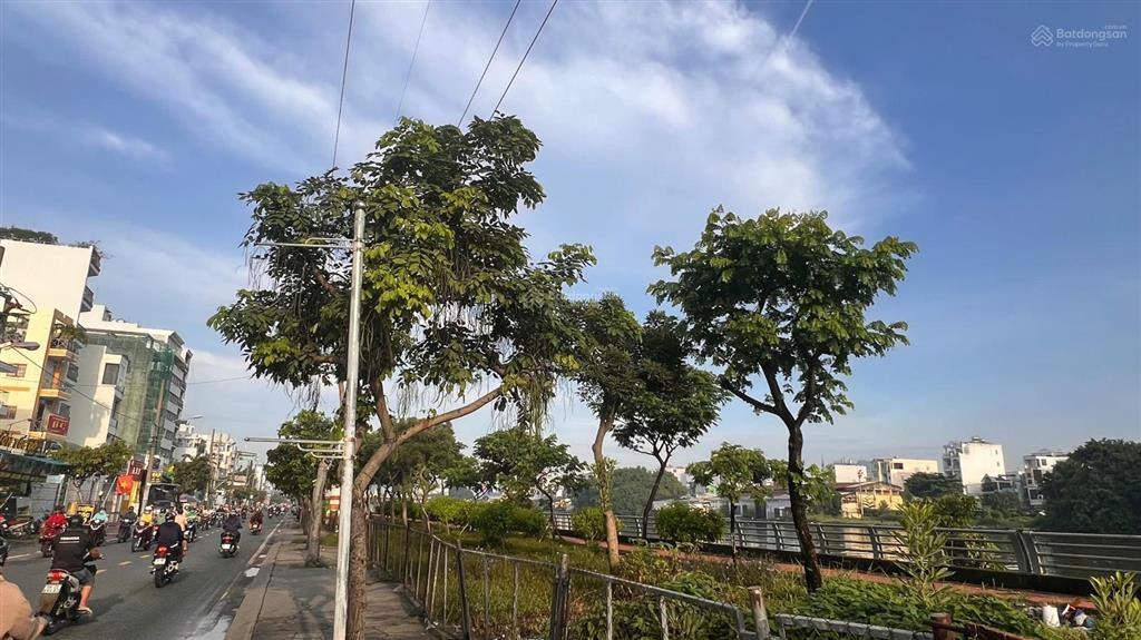 Bán nhà phường tân hưng, dt 154,2m2  vị trí đắc địa trung tâm tân hưng, (q7 cũ) tp. hcm, nở hậu