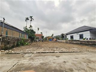 Đất trục xã phù ninh từ đường tỉnh 352 vào chỉ 700m