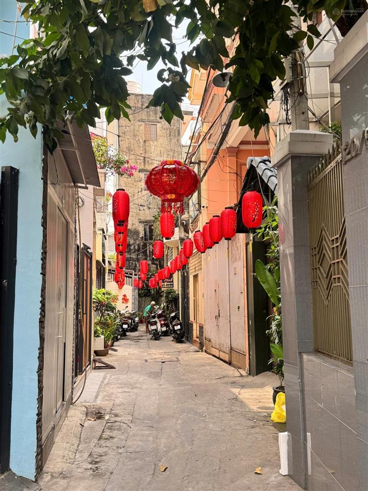 Cần bán gấp nhà trong hẻm nguyễn công hoan, quận phú nhuận với diện tích 33,2m2. giá bán 8,2 tỷ