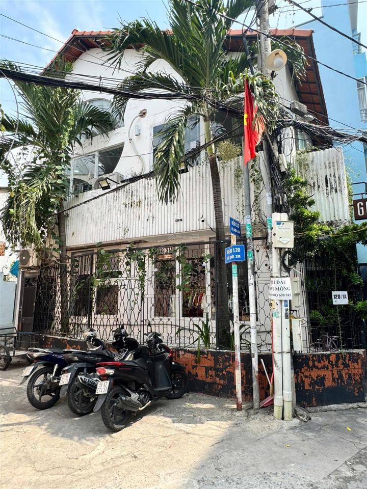 Cần bán gấp nhà trong hẻm nguyễn công hoan, quận phú nhuận với diện tích 33,2m2. giá bán 8,2 tỷ