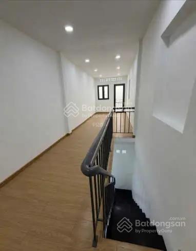 Bán nhà đường võ văn kiệt, quận 1. dt 23.2m2. giá bán 3.5 tỷ còn tl