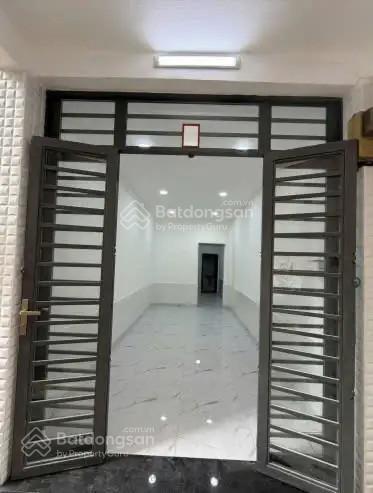 Bán nhà đường võ văn kiệt, quận 1. dt 23.2m2. giá bán 3.5 tỷ còn tl