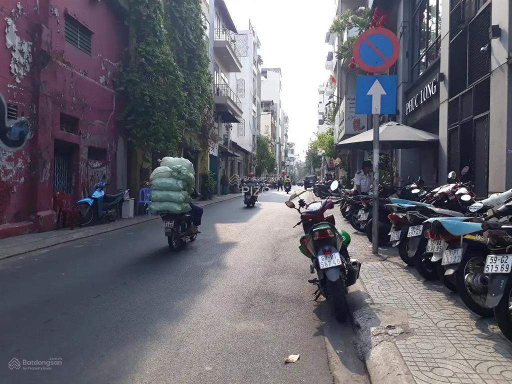 Nhà mặt tiền có 45,45m2 nguyễn phi khanh. dt 3m x 15.5 m. giá bán chỉ còn 18 tỷ