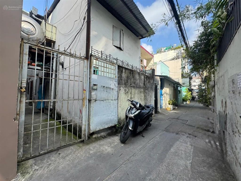 Siêu hot! khu vip nhộn nhịp phan xích long p2 pn. dt 5.8x17, 2 tầng, 20tr/th, giá chỉ 12,8tỷ, tl