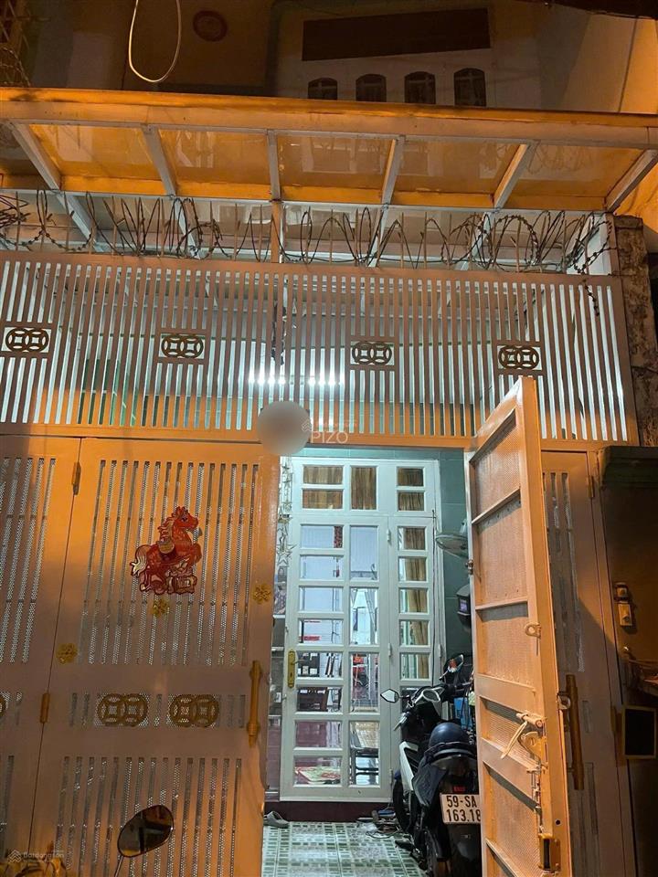 Cần bán nhanh, giảm mạnh. hxh khu lê văn duyệt p1 bt. diện tích 4m x 17m. 3 tầng. giá còn 8,9 tỷ