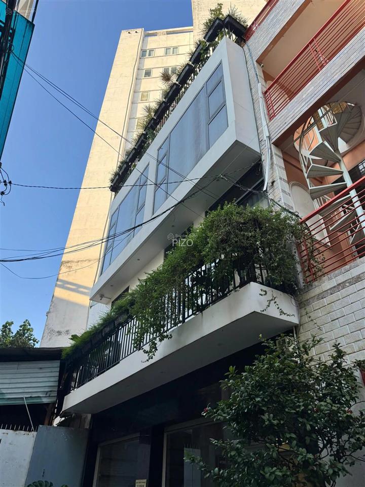 Độc đáo ! hxh huỳnh văn bánh p14 pn. diện tích ngang lớn 11,3m x 16m 83m2 4t 6pn. giá 22 tỷ