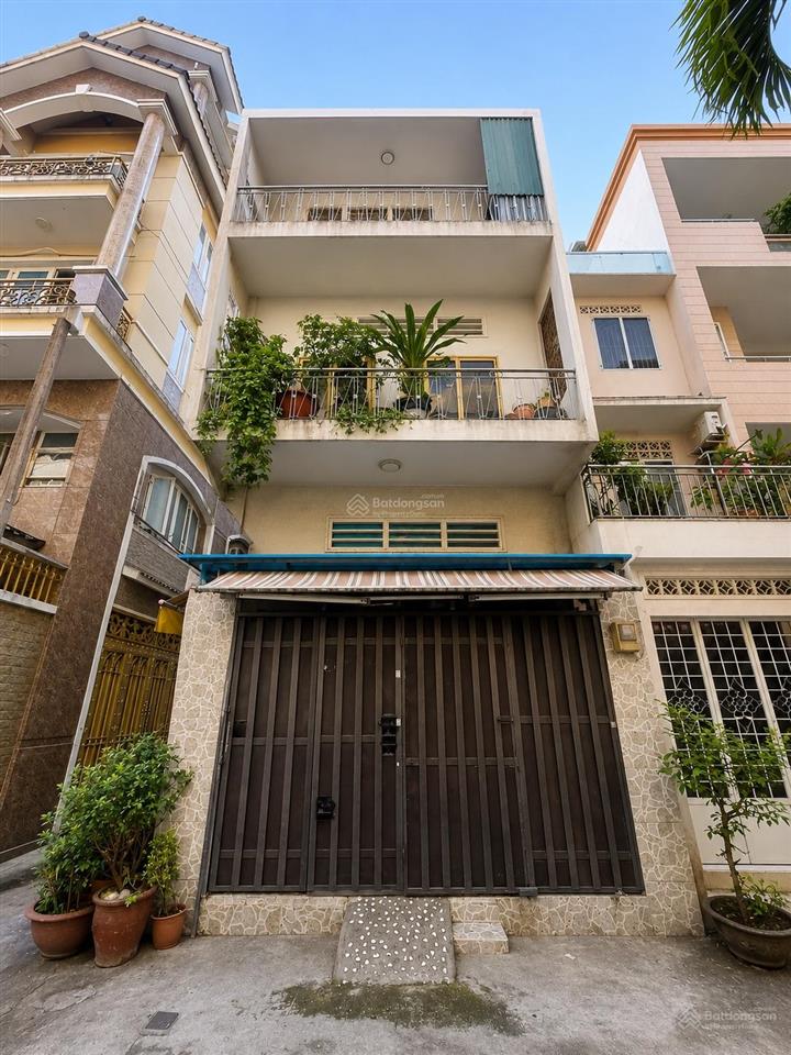 Siêu phẩm! 2 mặt tiền hẻm xe hơi huỳnh văn bánh pn. dt 4,5m x 16m 66m² 4t 6pn 7wc. giá chỉ 13 tỷ