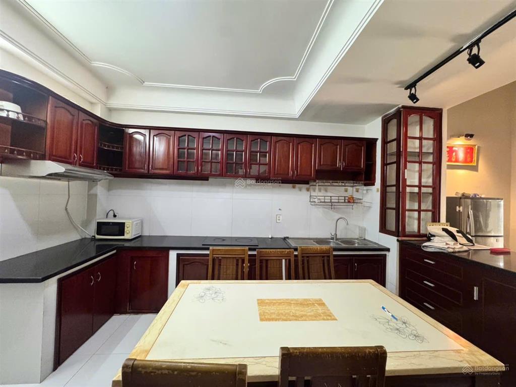 Siêu phẩm bình thạnh  nguyễn cửu vân.diện tích ngang lớn 5 x 13m, 5t, hđt 30tr/tháng. giá 17 tỷ tl