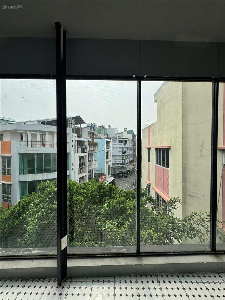 Cực phẩm khu đường hoa. mặt tiền hoa sữa p7 pn. dt ngang to 8m 5t hđt 38tr/thg. giá chỉ 15 tỷ