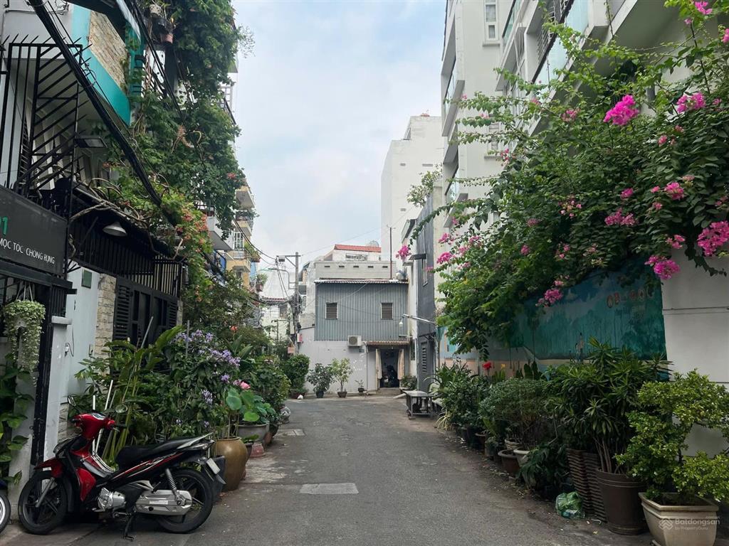 Chỉ 13,3 tỷ  sở hữu nhà đẹp  khu vip  nguyễn trọng tuyển  pn. dt 4x13m 4 tầng
