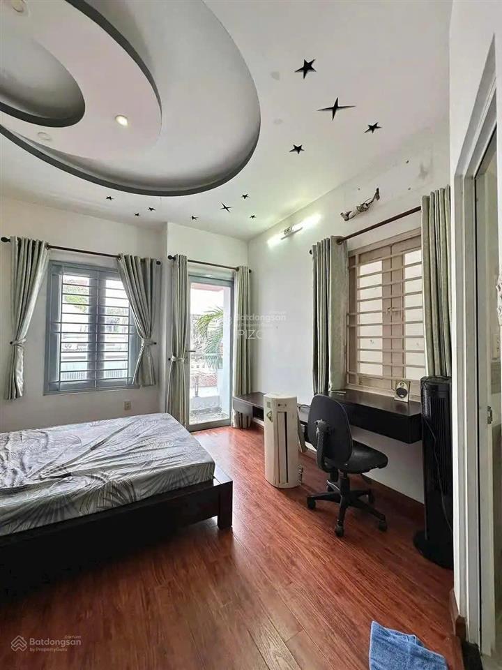Chỉ 13,3 tỷ  sở hữu nhà đẹp  khu vip  nguyễn trọng tuyển  pn. dt 4x13m 4 tầng