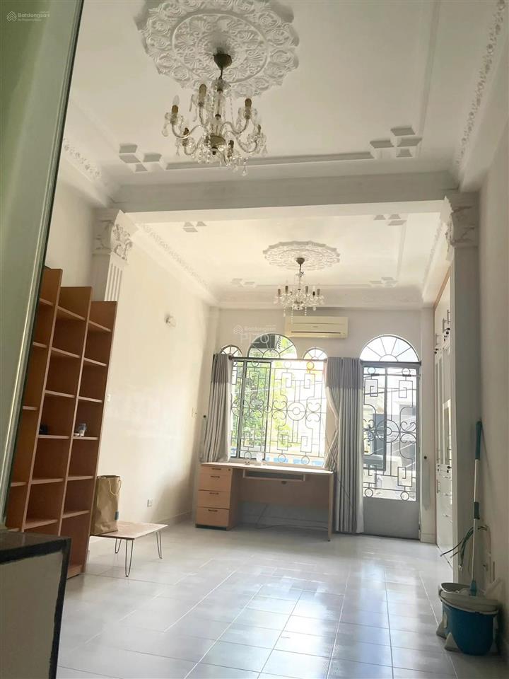 Mặt tiền khu sang  nguyễn văn trỗi p8 pn. dt 5m x 17m 5t hđt 27tr/thg. giá chỉ 11 tỷ bl