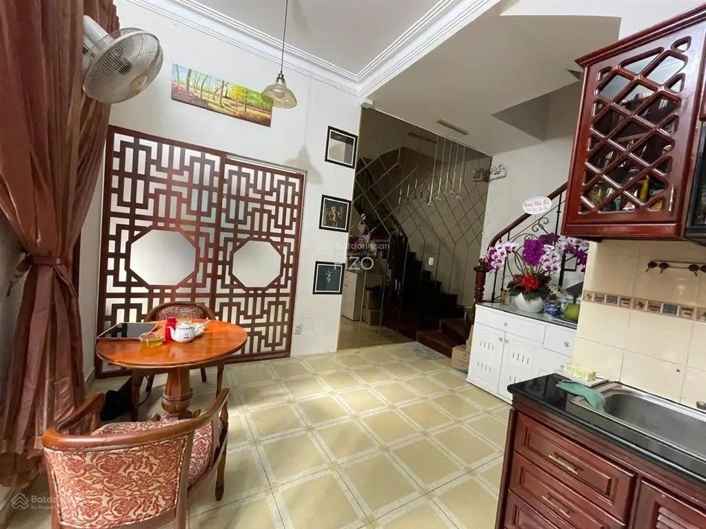 Cực hiếm! khu trung tâm tân định  đặng dung q1. dt 8m x 6m 3 tầng hđt 25 tr/thg. giá chỉ 18 tỷ