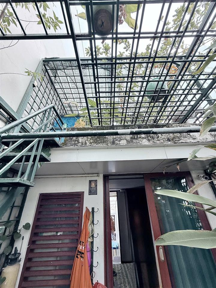 Căn nhà đầy gió! ngay gần mặt tiền nguyễn thị minh khai q3. dt 4x14m  4t 4pn. giá 13,4 tỷ bl