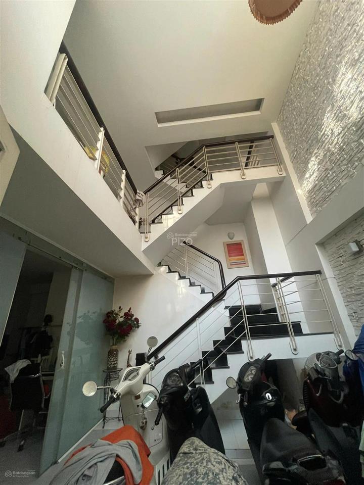 Siêu xinh! khu dân cư trần quang diệu  trung tâm q3. diện tích 6 x 7m, 4 tầng. giá 8,8 tỷ