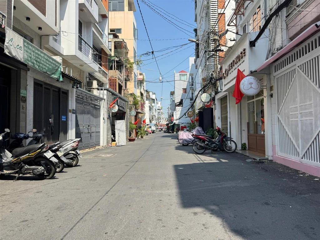 Hot  hxhngang lớn 6mnguyễn đình chiểu  q3. dt 67m2( 6x 13m). 4t 9pn. hđt 70tr/thg. giá 30,5 tỷ