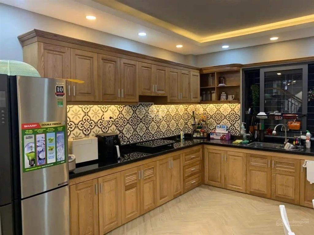 Hxh  trần quang khải, p tân định, quận 1 43m 3 tầng + lửng + sân thượng chỉ 12 tỷ tl