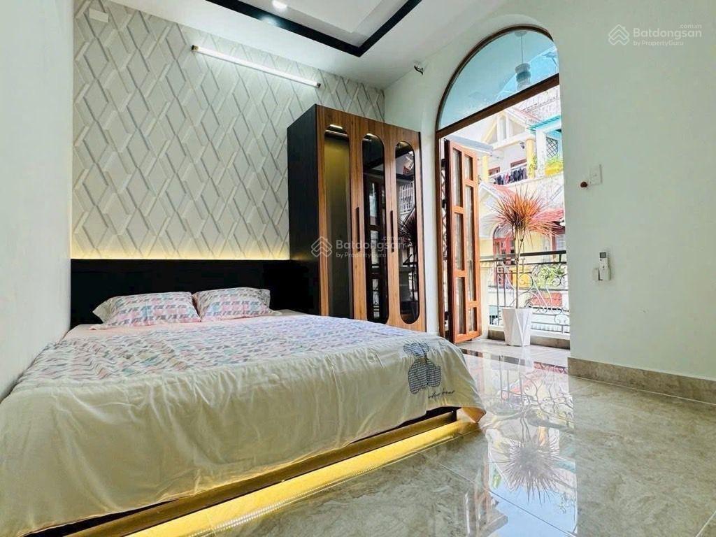 Nhà tx24  hẻm trải nhựa rộng 6m  dt 4 x 13  3 tầng, 4pn  giá nhỉnh 5,6 tỷ bớt nhẹ .