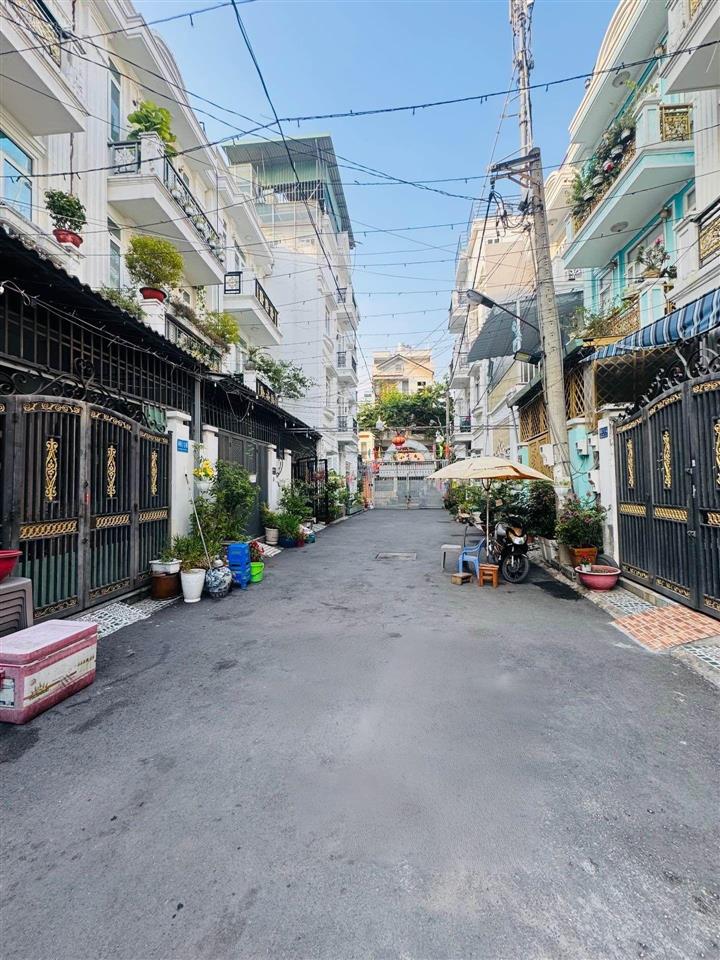 Bán nhà ngay mặt tiền hà huy giáp, quận 12, dt 69m2, 4 tầng, giá 5.7 tỷ