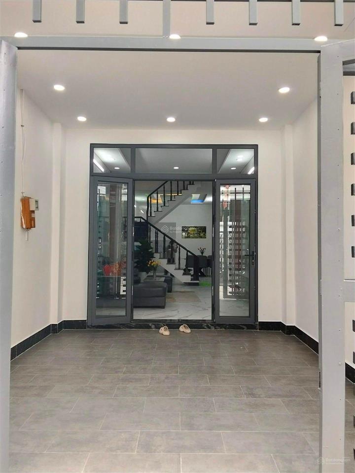 Nhà bán hxh tô ngọc vân, quận 12, dt 4 x 18m, 3 tầng, nhỉnh 6tỷ