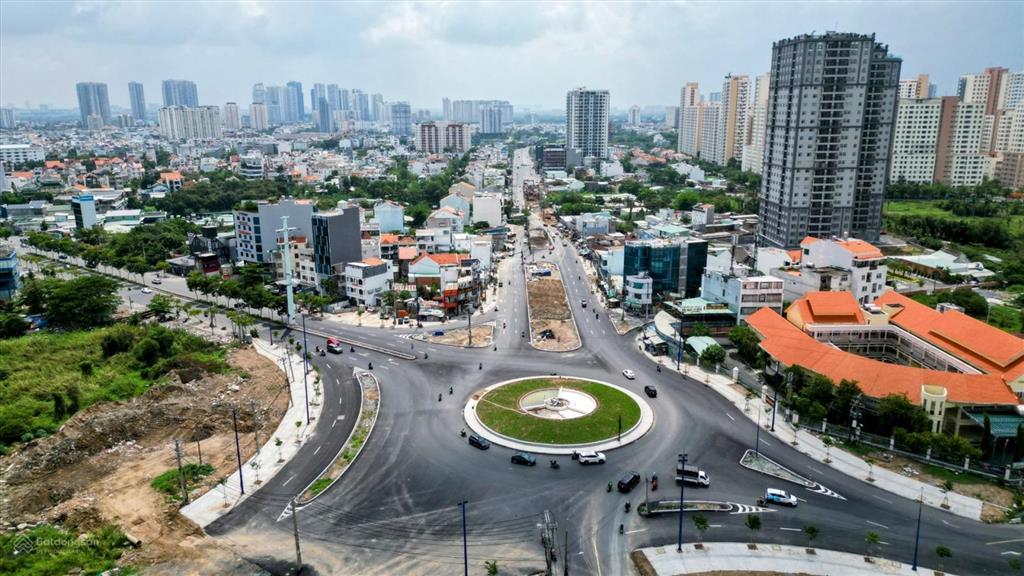 Cần tiền bán gấp biệt thự mt compound trần não p.an khánh quận 2 | 9x25m | 3 tầng sân vườn