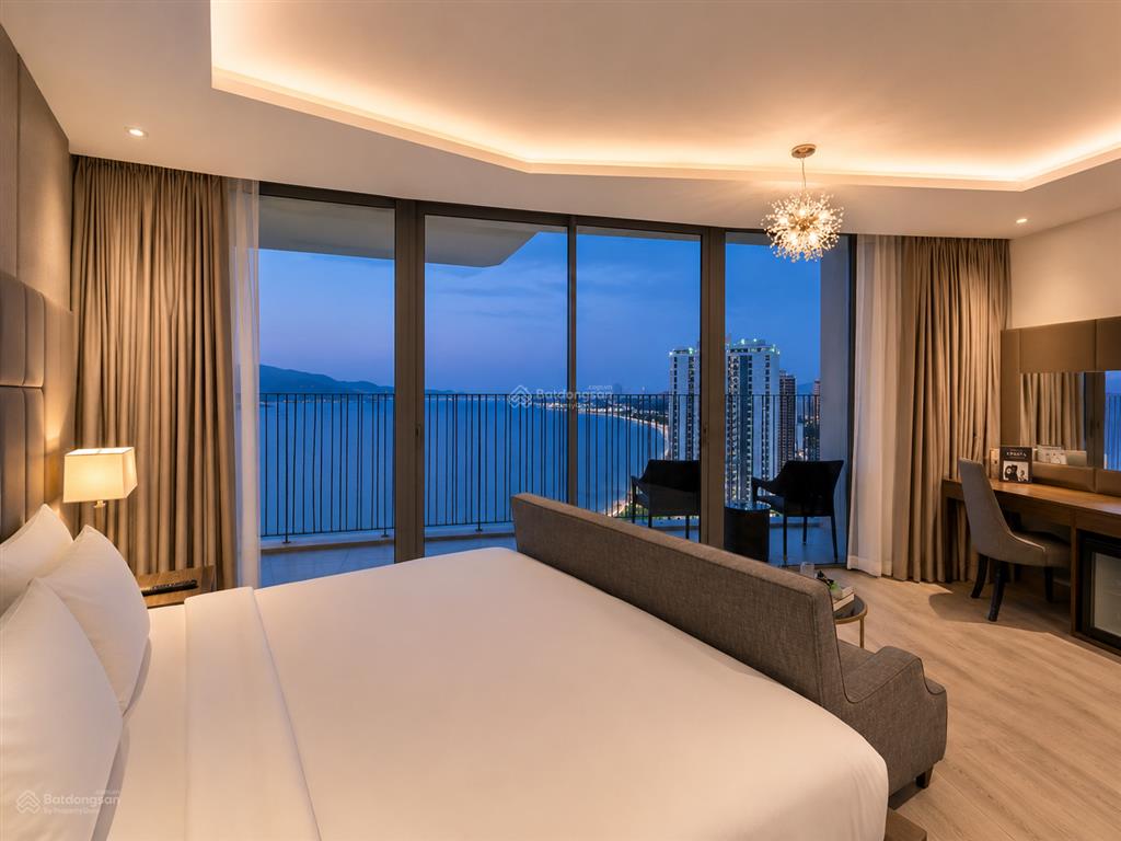Siêu phẩm panorama đã rẻ quạt còn tầng cao, view cực đỉnh ôm trọn bán vịnh nha trang