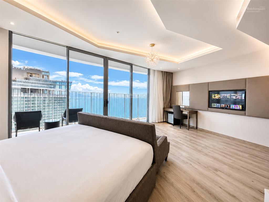 Bán căn hộ panorama view biển & tháp trầm hương, diện tích lớn giá cực tốt