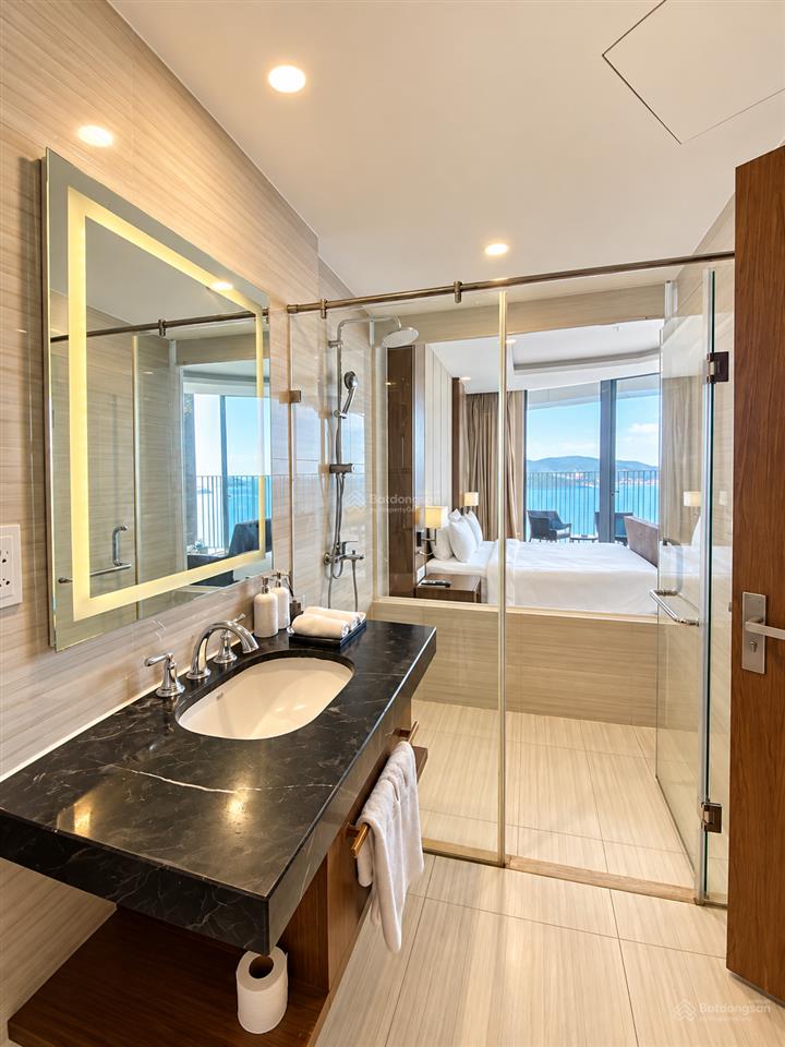 Bán gấp căn hộ panorama nha trang 55m², view rẻ quạt ôm trọn vịnh biển, giảm 400 triệu còn 3,5 tỷ