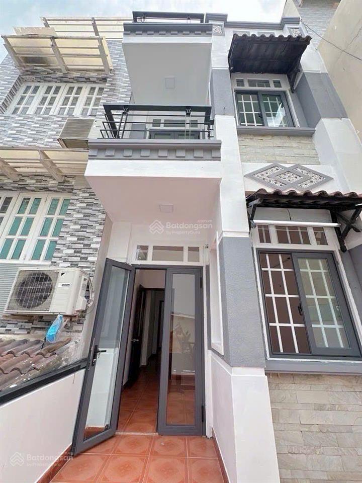 6tỷ 8 45m2 hxh ni sư huỳnh liên thông âu cơ  5tầng  mới ken có cửa hậu đôi diện công viên