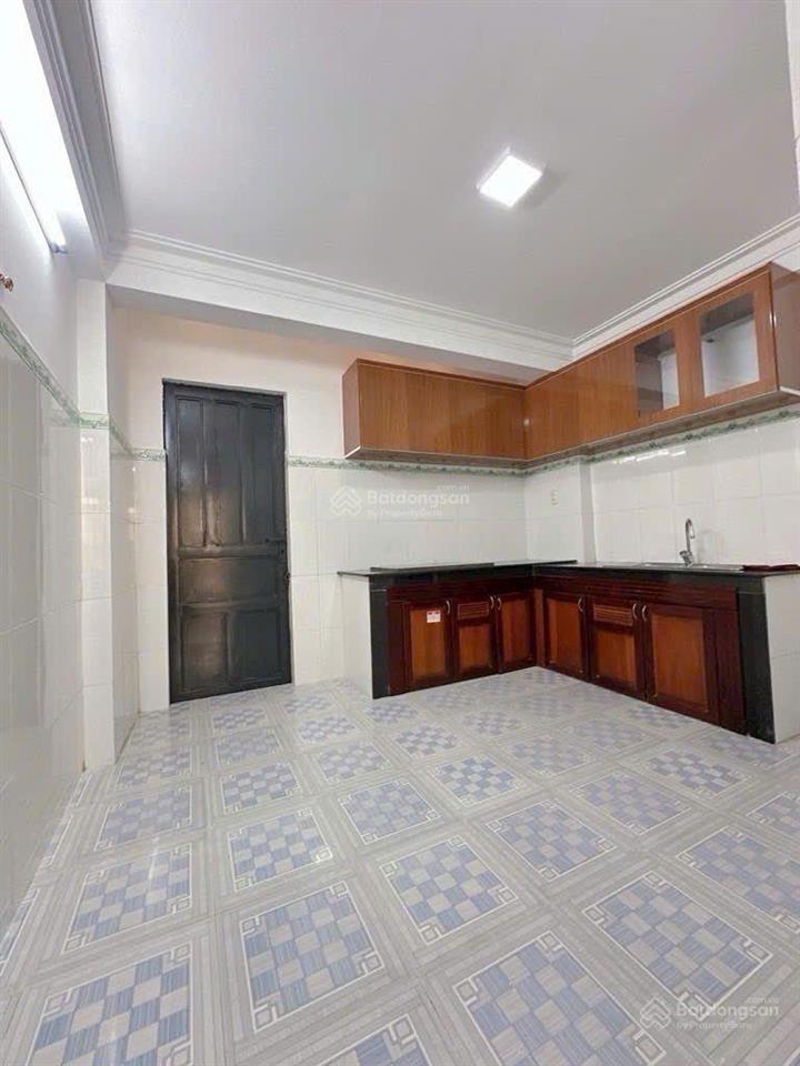 6tỷ 8 45m2 hxh ni sư huỳnh liên thông âu cơ  5tầng  mới ken có cửa hậu đôi diện công viên