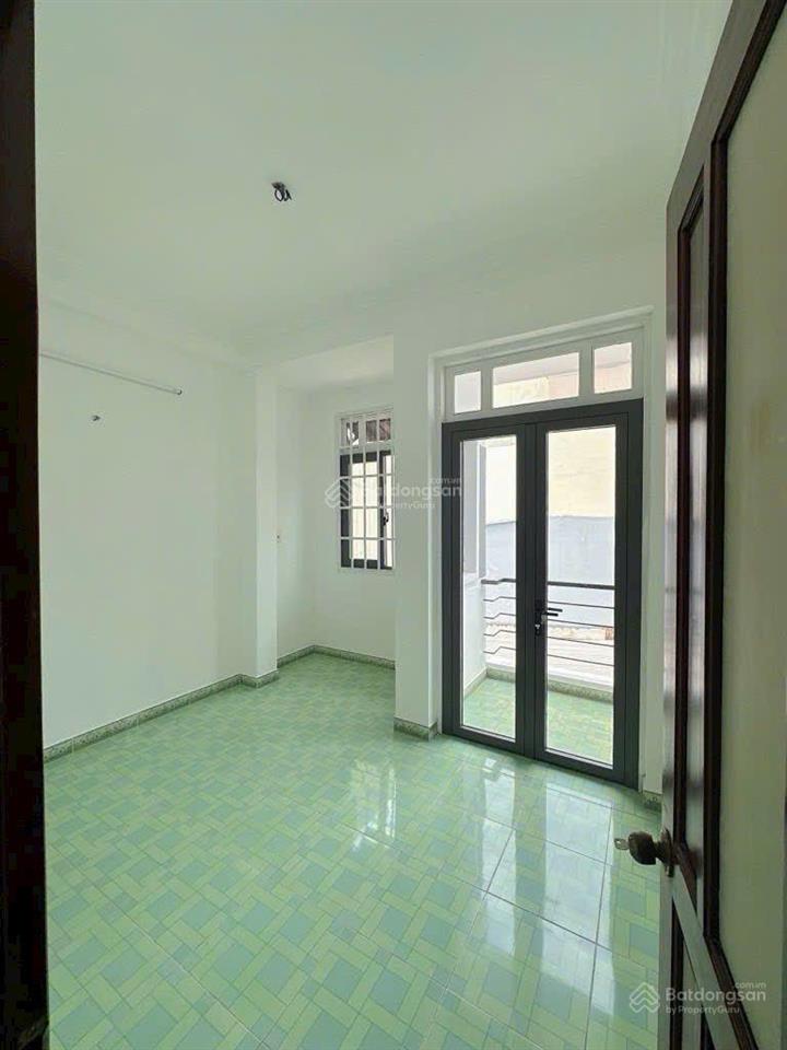 6tỷ 8 45m2 hxh ni sư huỳnh liên thông âu cơ  5tầng  mới ken có cửa hậu đôi diện công viên