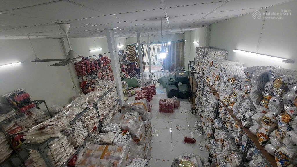 Thơm 80m2  ngang khủng ( 5.4/ 15 ) 2 tầng  giá 8.6tỷ .