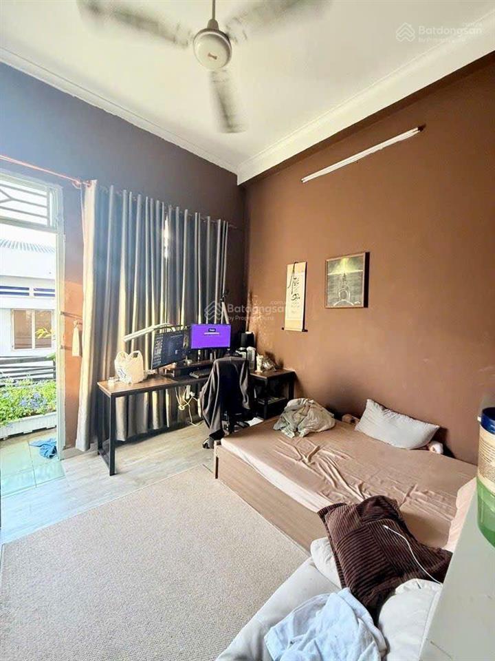 Nhà đẹp  3 tầng  ngang bề thế 6m hẻm ôtô thông  chỉ 8.1 tỷ.