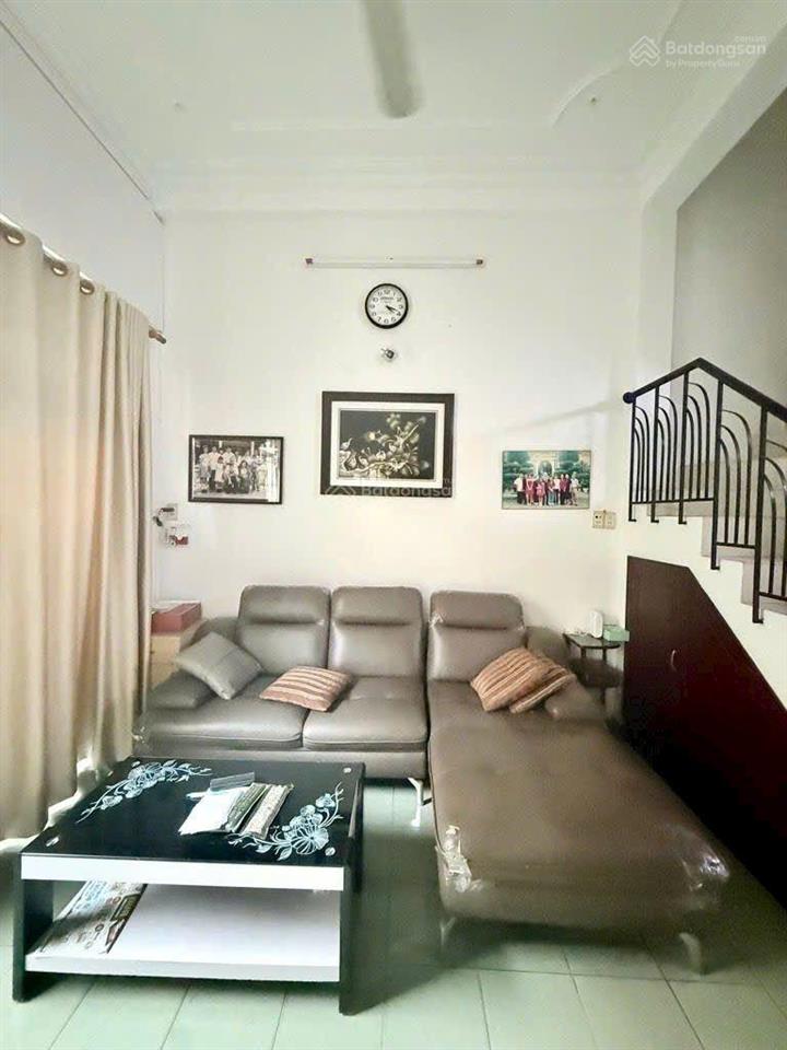 Nhà đẹp  3 tầng  ngang bề thế 6m hẻm ôtô thông  chỉ 8.1 tỷ.