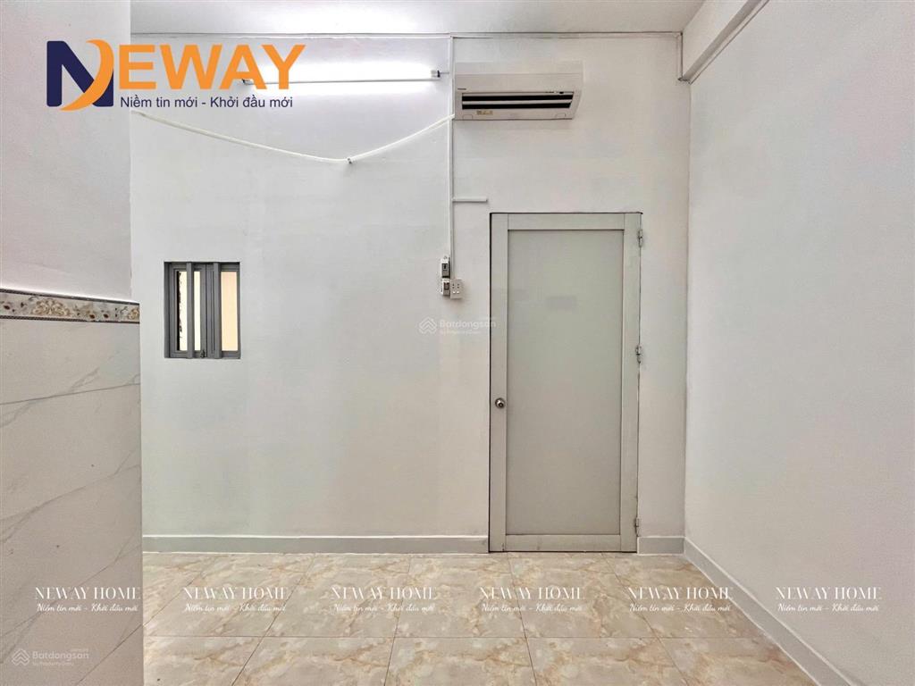 Phòng trọ mớirẻ 3tr3.6tr (nội thất máy lạnh tủ lạnh) đường lê trọng tấn  cách đh công thương 1km