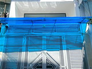 Nhà đẹp 3 tầng, 3 phòng ngủ, ngang 4m dài 13m, hẻm ô tô, giáp tân phú, giá 5,9 tỷ tl