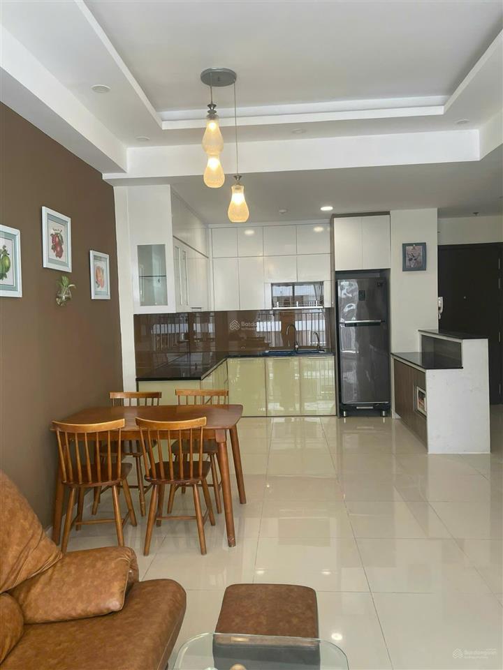 Chính chủ bán ch 312 lạc long quân q11, căn góc 70m2, 2pn, bancon rộng, sh lâu dài. giá 3.4 tỷ