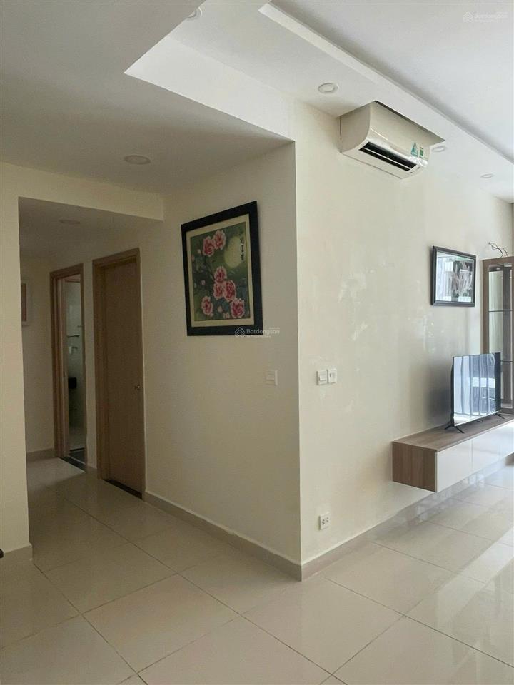 Chính chủ bán ch 312 lạc long quân q11, căn góc 70m2, 2pn, bancon rộng, sh lâu dài. giá 3.4 tỷ