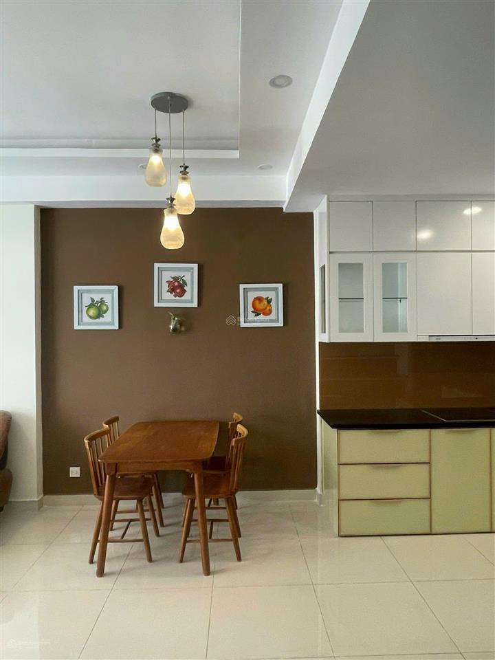 Chính chủ bán ch 312 lạc long quân q11, căn góc 70m2, 2pn, bancon rộng, sh lâu dài. giá 3.4 tỷ