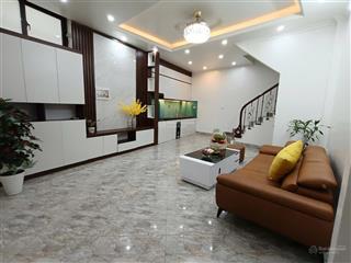 Chính chủ  nhà đẹp ngọc thuỵ, bồ đề  dân xây cực kì tâm huyết, 7 tầng thang máy  full nội thất